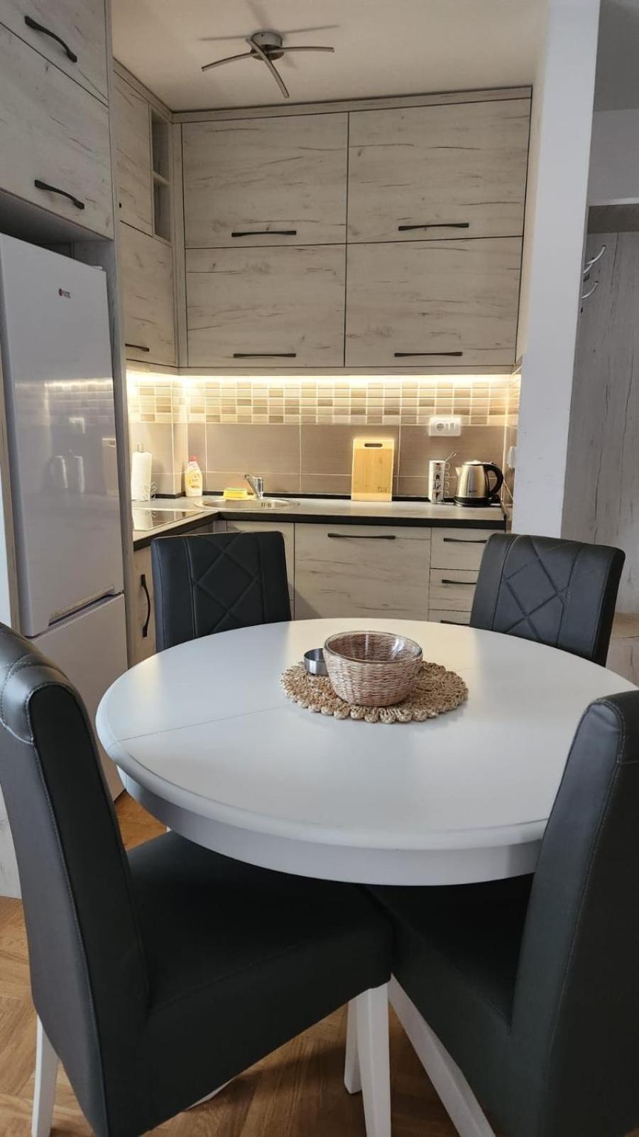 Apartamento Tim Lux 3 Čačak Exterior foto